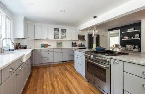 Scituate Villa | SKY&OCEAN Villa- Harbor front-beach, pool, hot tub