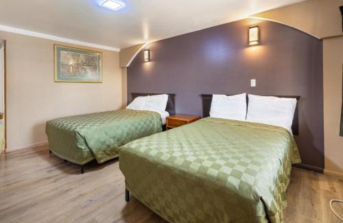 Orange Hotel | Sky Palm Motel - Orange