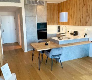 Praznovce Apartment | SKY PARK - Luxury Apartment - Free Parking