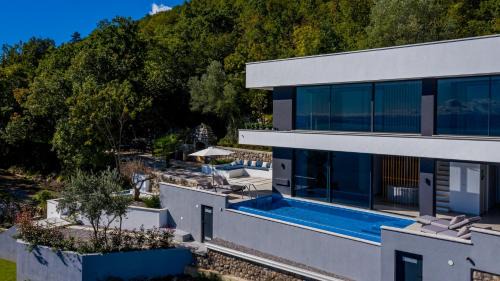 Medveja Villa | Sky Pool VILLA MEDVEJA