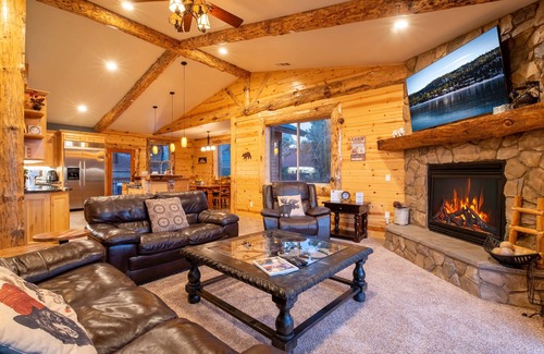 Upper Moonridge House | Sky Ridge. Movie Room. Games Galore. Location. Views. Hot Tub. All in One.