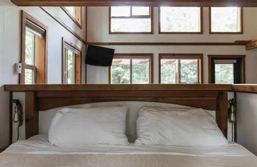 Savary Island Resort | Sky Suite 2 at the Savary Island Resort