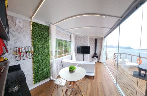 Florianopolis Boat Rental | SKY SUMMER HOUSE BOAT