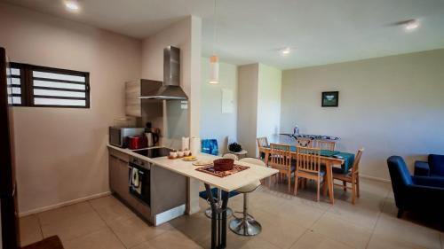 Candos Apartment | Sky Sunrise two rooms apartment