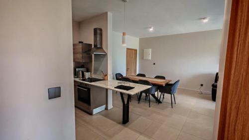 Candos Apartment | Sky Sunrise two rooms apartment