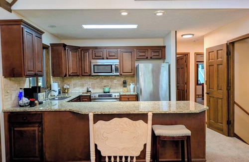 Sky Valley Cottage | Sky Valley's Secluded 3/3 Cottage Dog Friendly!