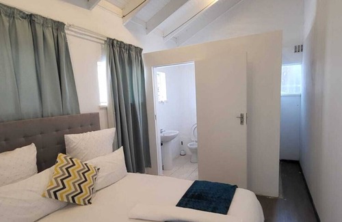 Randpark Ridge House | SKY VIEW GUEST HOUSE RANDPARK IDGE