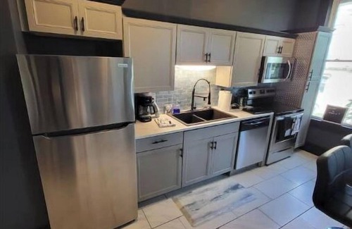 New Philadelphia Apartment | SkyBox SkyBox