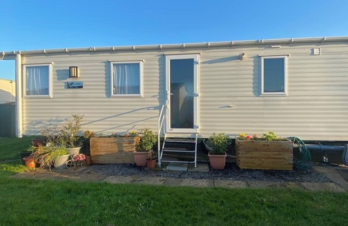 Minster on Sea House | Skye Breaks Boutique Holiday Home Stay By The Coast