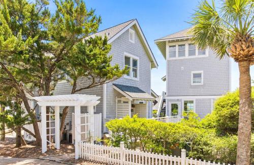 Flora's Bluff House | Skye High