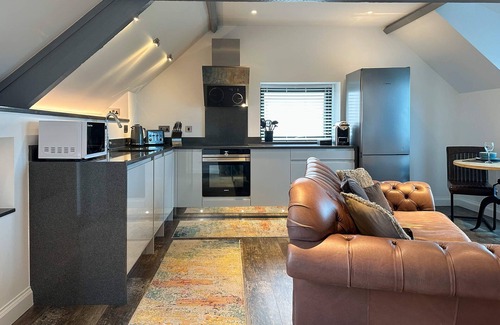 Marhamchurch Apartment | Skyfall - sleeps 2 guests in 1 bedroom