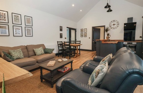 Low Catton Cottage | SKYLARK, family friendly, character holiday cottage in Bishop Wilton