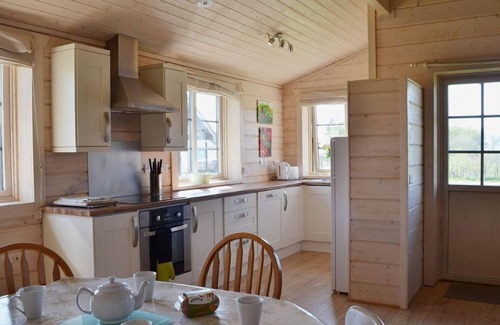 Kirkbean Cottage | Skylark Lodge - A Fabulous and very comfortable seaside log chalet, a minutes walk from the beach an