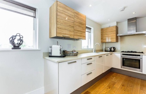 Laverton Villa | Skylark Lodge - HM24 - HOT TUB - Lakeside Spa