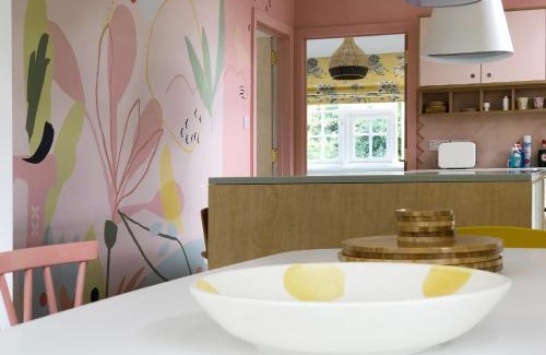 Gumley Resort | Skylark Lodge