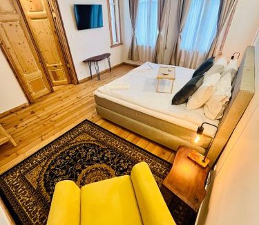 Plovdiv Center House | SKYLER VINTAGE APARTMENTS