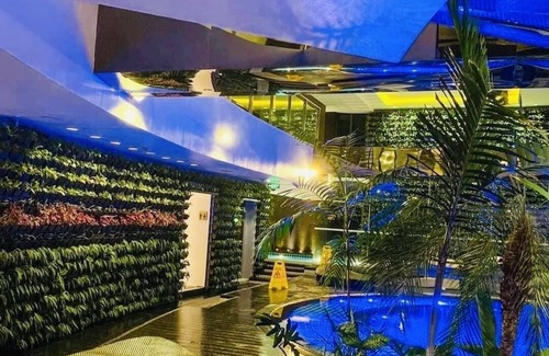 Downtown Condo | Skyline Cityview Cozy Studio with 600mBps wigi+Pool+Netflix+Disney+55’qLed TV