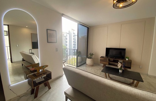 Providencia Apartment | SkyLine KingBed Suite