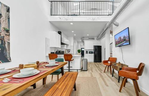 Front Park Apartment | Skyline Loft
