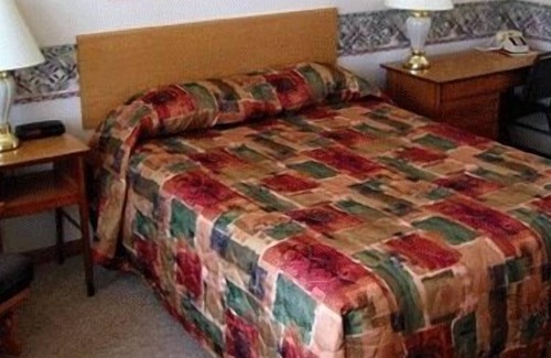 Alexandria Hotel | Skyline Motel
