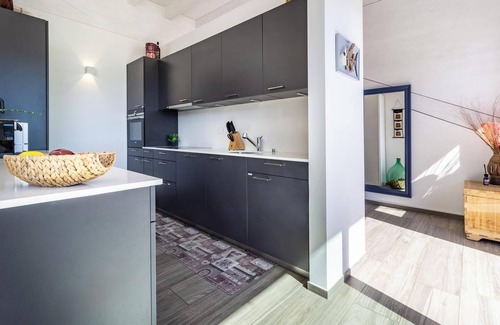 Caslano Apartment | Skyline over the Lake