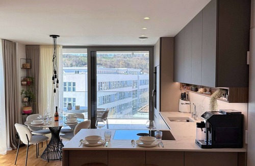 Ljubljana City Centre Apartment | Skyline Penthouse Retreat – Luxury in Ljubljana