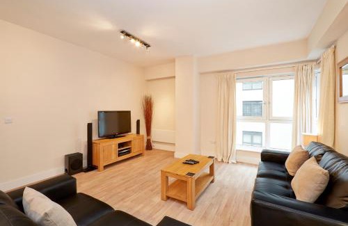Basingstoke Apartment | Skyline Plaza By Viridian Apartments