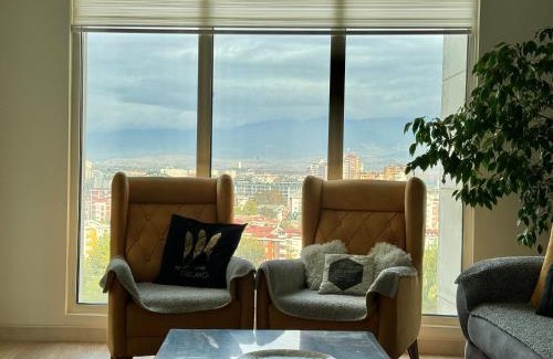 Skopje Region Apartment | Skyline Retreat Apartment at Sky Towers with Spa and Fitness Access