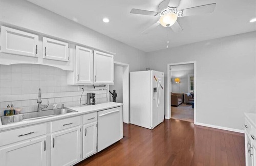 Mount Washington Apartment | Skyline Serenity Retreat