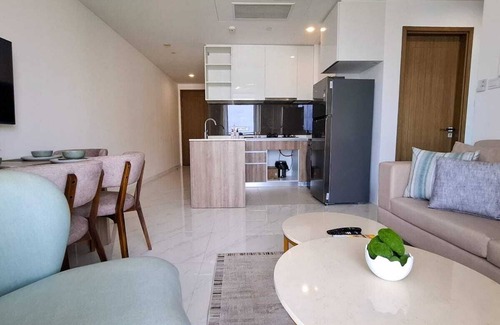 Colombo 02 Apartment | Skyline Serenity: Your luxury stay in Colombo