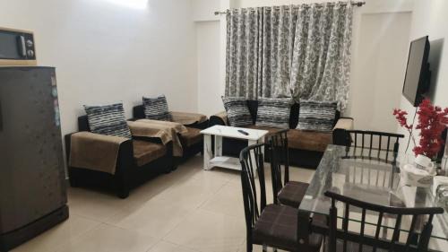 Phase 1 Apartment | Skyline stay inn