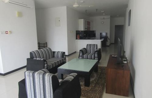 Sri Jayawardenepura Kotte Apartment | SKYLINE SUITE Luxury Penthouse at The Highness Rajagiriya