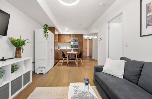 Bay Cloverhill Apartment | Skyline Toronto with City view