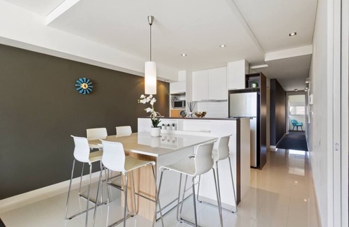 East Perth Apartment | SkylineViews 2bdrm ~ River, WACA, Optus stadium
