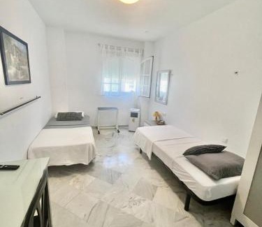 Bollullos de la Mitacion House | SkyRest Bollullos