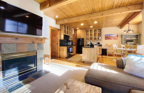 Deer Valley Condo | SkyRun Settlers Ridge Deer Valley-Walk to Main Street with Community Hot Tub!