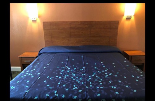 Johnston Hotel | Skyview Motor Inn