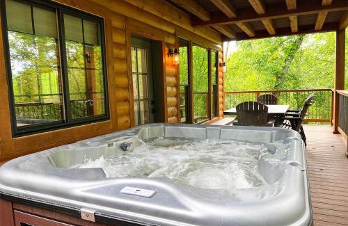 Millersburg House | Skyview Treehouse by Amish Country Lodging