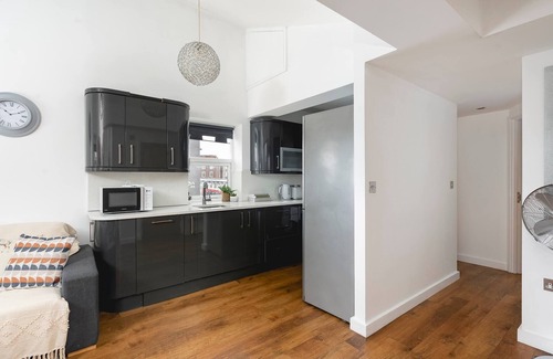 Golborne Apartment | Skyvillion - Central Ldn 3bed Flat Ladbroke Grove