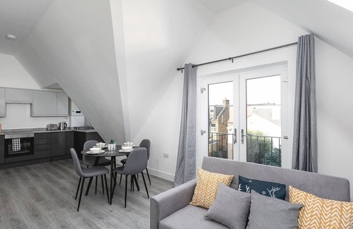Enfield Apartment | Skyvillion -vineyard Court- Enfield 1bed with balcony