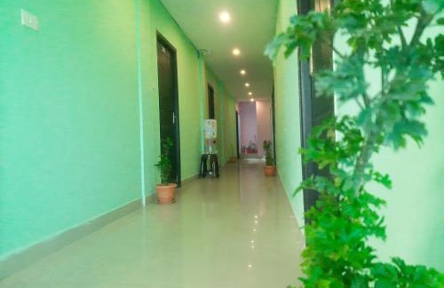 Kalapettai House | skywayrooms near Indira Gandhi signal and 3 km jipmer 3km Rock beach