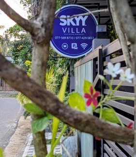 Polhena House | Skyy Villa matara