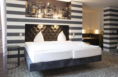 Bernburg Hotel | SL'otel im Parforcehaus