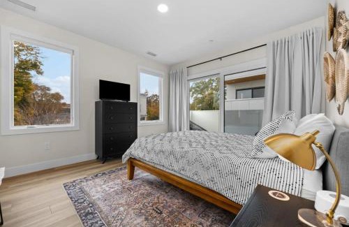 Traverse City House | Slabtown 203 Luxury Condo Great Location