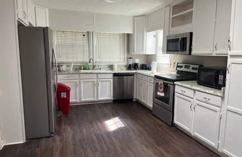 Powder Springs House | SLAC PALACEnHave a memorable fun time at this stylish and cozy palace