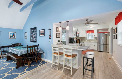 Piney Island House | Slack Tide is a wonderful 3 Bedroom/2 Bath Pet-Friendly Vacation Home on Chincot
