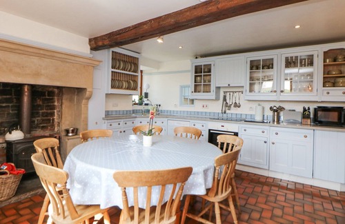Cauldon Low Cottage | SLADE HOUSE, pet friendly, with open fire in Ilam, Staffordshire
