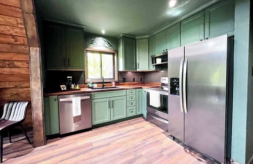 Stanton Cabin | Slate Estate Brand NEW RRG Cabin