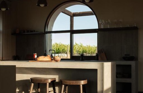 McLaren Vale Villa | Slate - Rare Earth Retreats