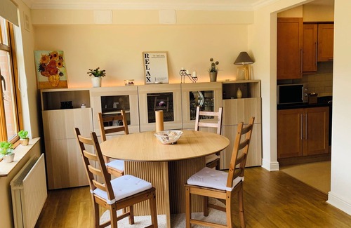 Castleknock Apartment | Slavia !